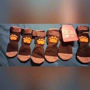 Set of 6 New Dog Size Small Anti Slip Indoor Socks- Scirokk